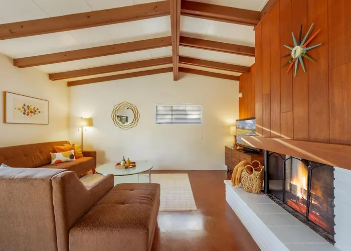 Сasa de vacaciones Mid-century, 3 Bedroom 2ba, Central, Long Tucson